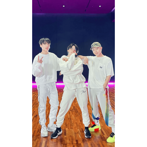 Набор стикеров BTS для WhatsApp 23