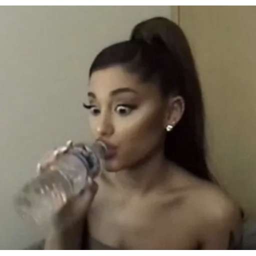 Набор стикеров Ariana Grande для WhatsApp 4